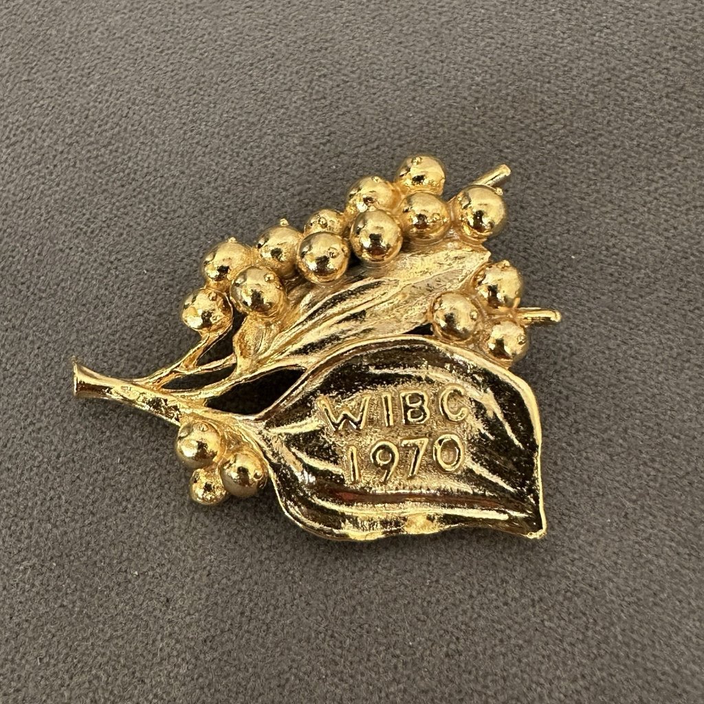 Wibc Women’s International Bowling Congress 1970 Gold Tone Darling Pin Brooch